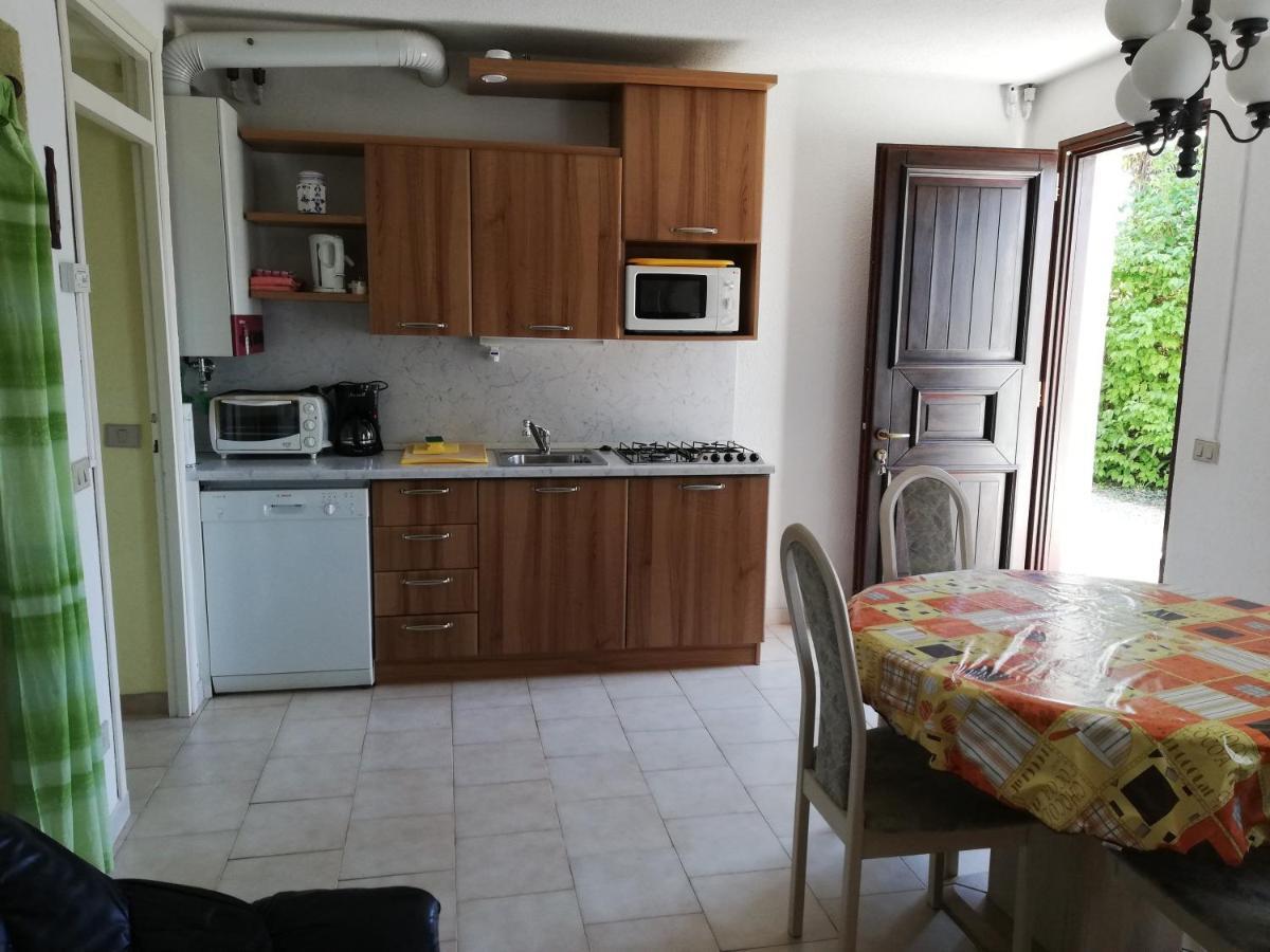 Appartement Giardino à Porto Valtravaglia Extérieur photo