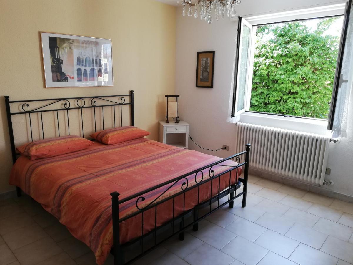 Appartement Giardino à Porto Valtravaglia Extérieur photo